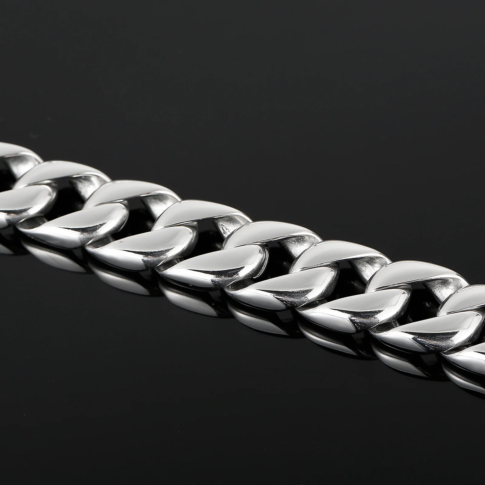 Skull Cuban Chain Bracelet