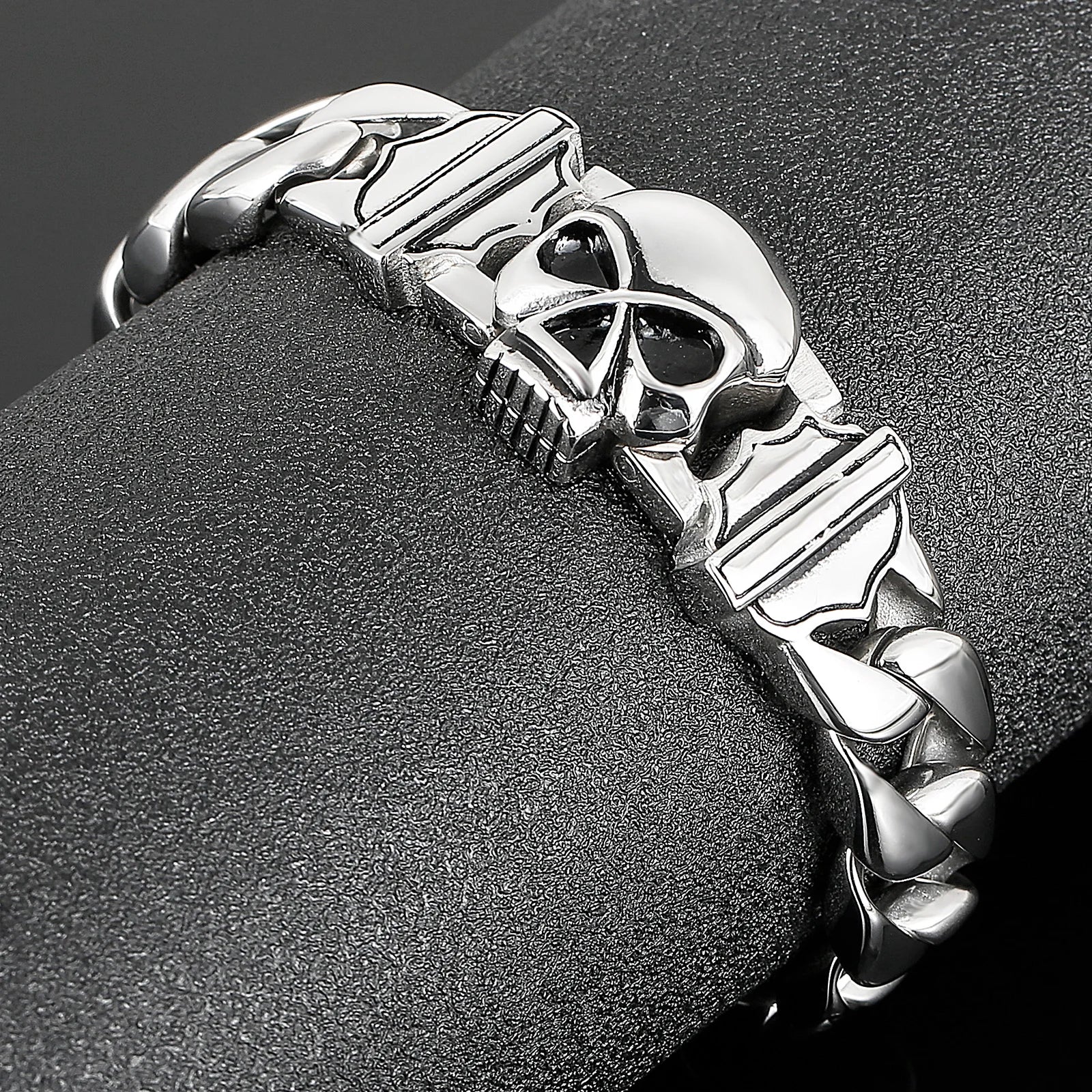 Skull Cuban Chain Bracelet
