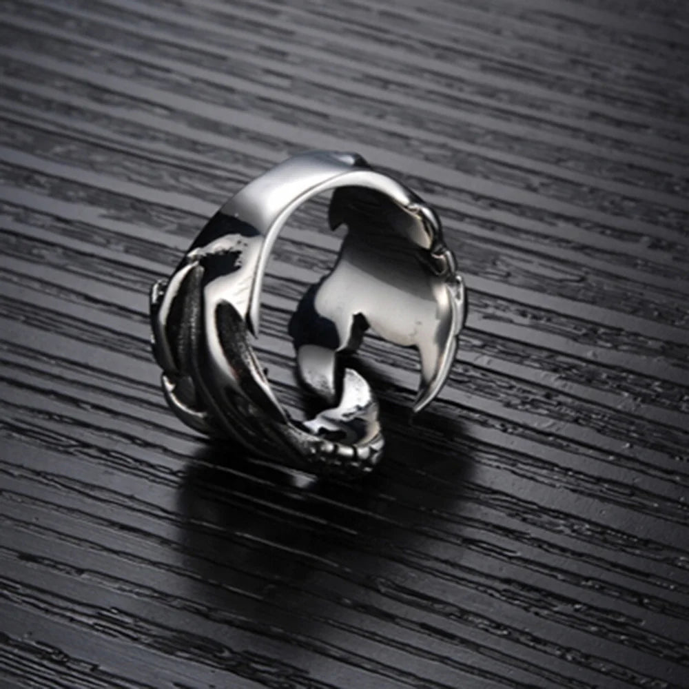 Dragon Claw Heart Ring — Stainless Steel Punk Chrome